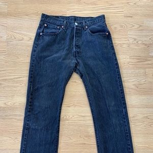 Black Levi's 501 33x32